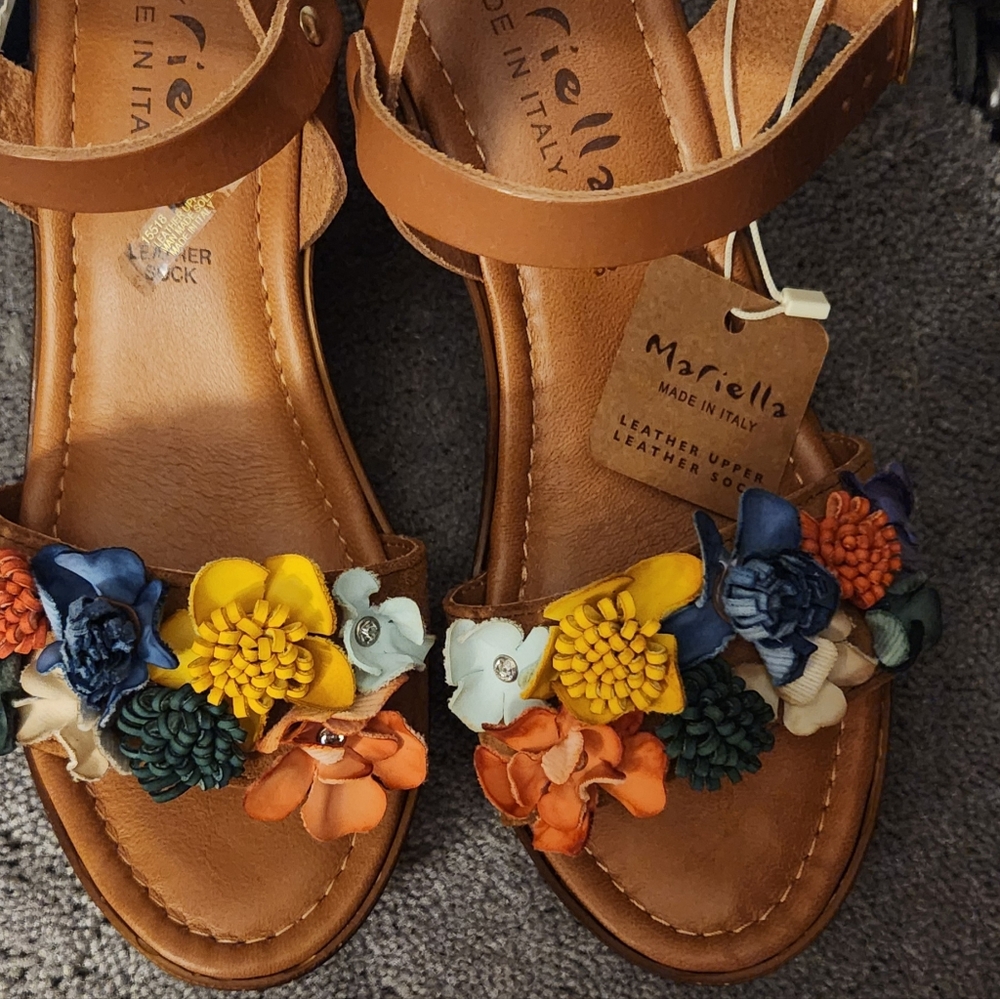 NEW Women's MARIELLA GENUINE LEATHER 3D FLORAL WEDGE Sandal MADE IN ITALY 7.5
